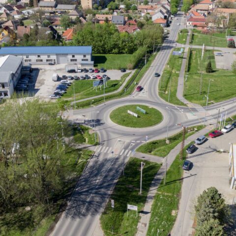 Szigetvár, 67-es út és József A. utca körforgalom építése